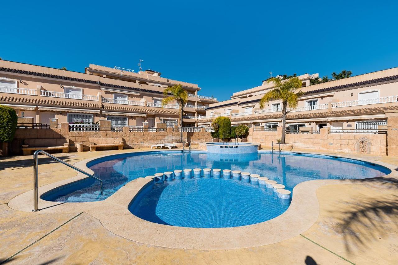 Bungalow La Zenia Cerca De La Playa Orihuela Exterior photo